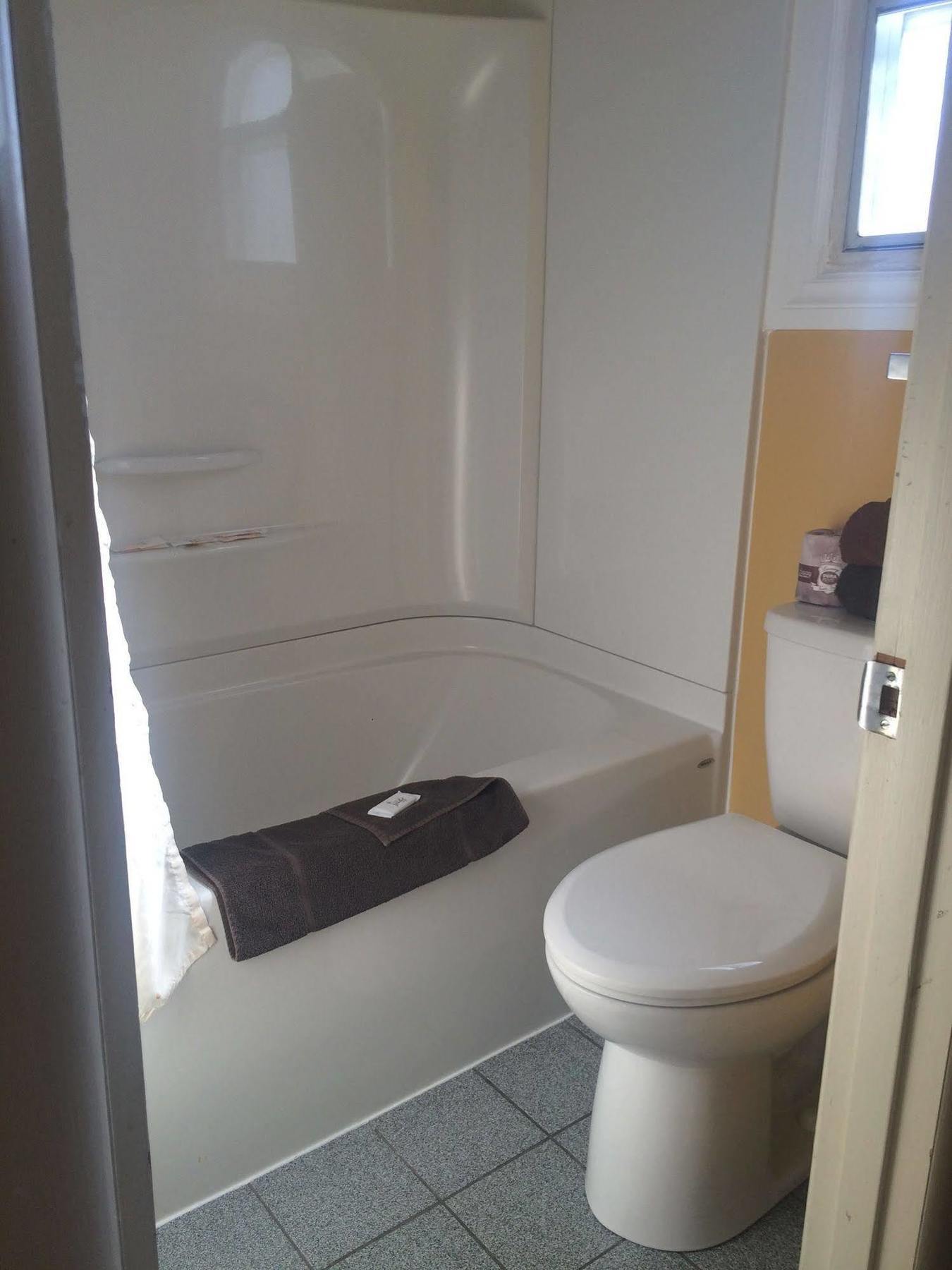Satellite Motel Medicine Hat Ngoại thất bức ảnh