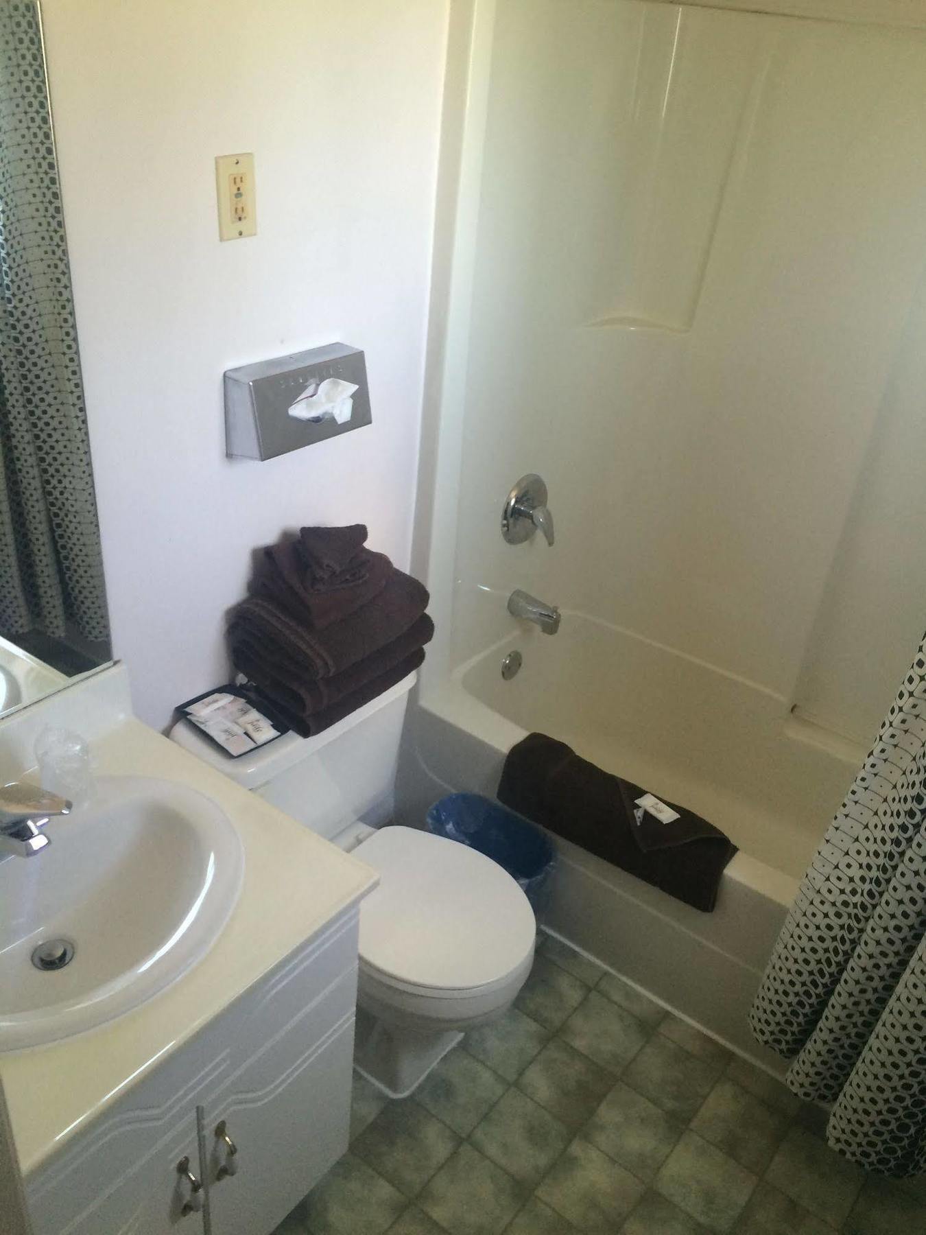 Satellite Motel Medicine Hat Ngoại thất bức ảnh